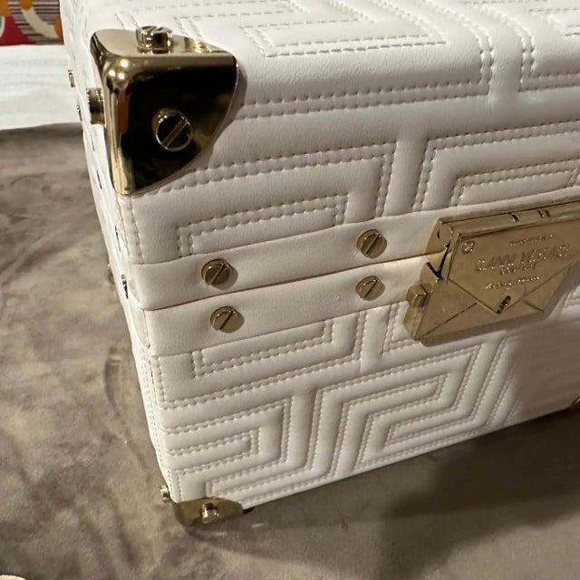 Gianni Versace Couture White Leather and Brass Luxury Beauty Case For Sale - Image 6 of 12