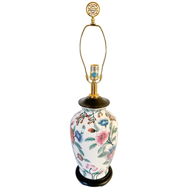 1990s Vintage Chinoiserie Famille Rose Porcelain Table Lamps With Brass Shou Finials - a Pair For Sale - Image 5 of 15