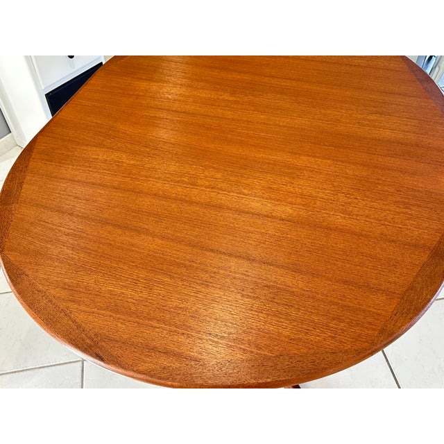 Scandinavian Extendable Dining Table in Teak attributed to Niels Otto (N. O.) Møller for CS Mobelfabrik, Denmark, 1960 For Sale - Image 13 of 18