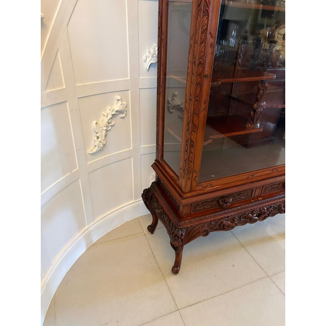 Antique Japanese Red Lacquer Hardwood Display Cabinet, 1860 For Sale - Image 6 of 18