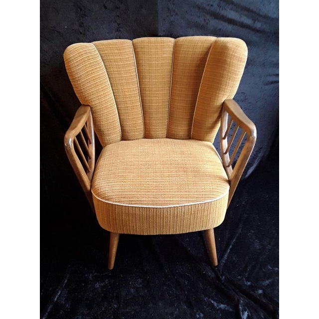 Mid-Cotury Cocktail Armchair in Beech, 1950s, in Very Good conditions. Designed 1950 to 1959