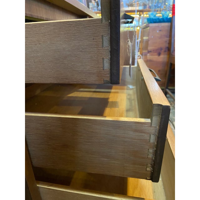 Wood Mid 20th Century Stanley Mid-Century China Cabinet For Sale - Image 7 of 12