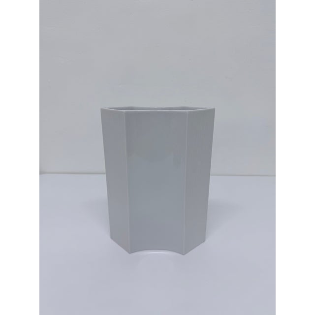 1980s Sami Wirkkala Bisque Porcelain Vase for Rosenthal Studio-Line, Germany 1980s For Sale - Image 5 of 13