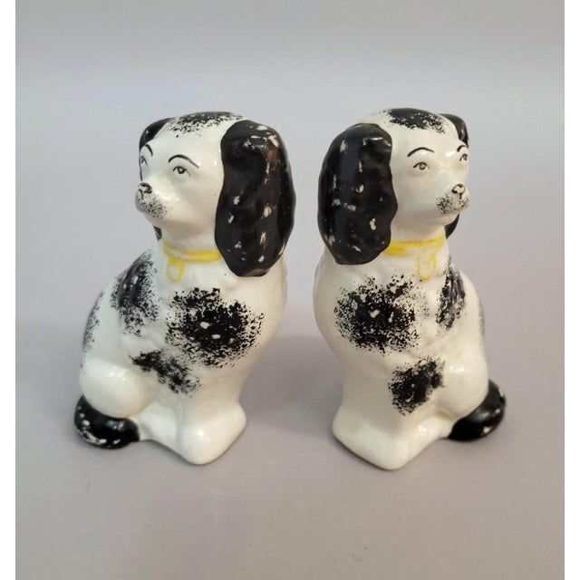 Staffordshire Pair of Antique English Staffordshire Dogs With Sponge Decoration, C. 1840–1860 For Sale - Image 4 of 9