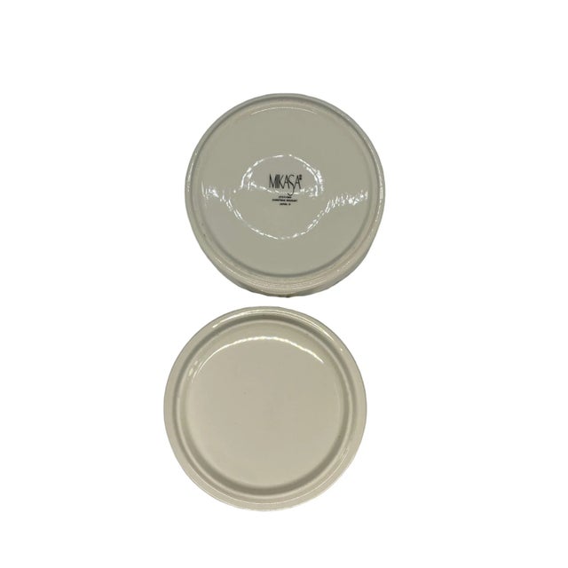 1980’s Mikasa Christmas Bouquet Porcelain Round Lidded Trinket Candy Box For Sale - Image 9 of 13