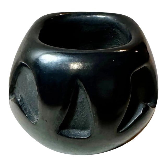 1970s Santa Clara Black Pottery Pot by Maxine Naranjo For Sale