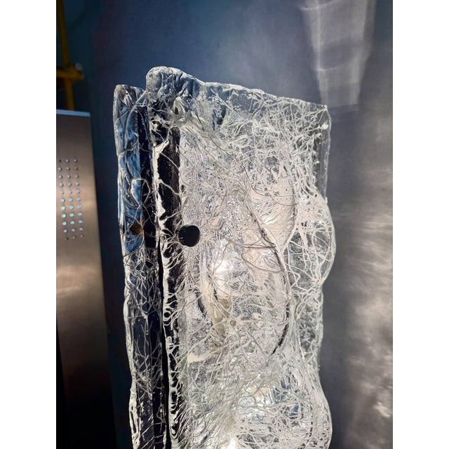 For sale is an important double-sided sculptural lamp in artistic glass, designed by Toni Zuccheri and produced by AV...