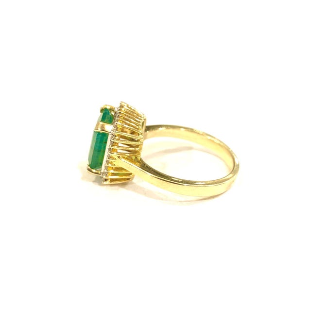 Bochic “Orient” Vintage Emerald & Diamond Ring Set In 18K Gold & Silver For Sale - Image 9 of 9