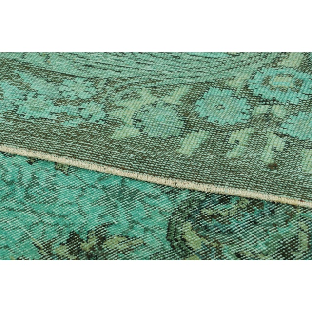 Textile Vintage Zeki Müren Rug in Turquoise With Green Floral Medallion | Rug & Kilim For Sale - Image 7 of 7