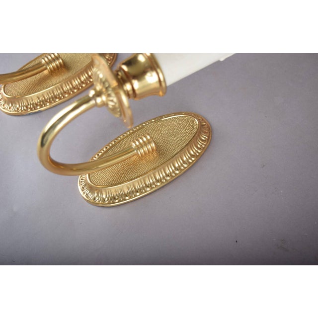 1950s Louis XVI Gilt Metal Wall Sconces with Oval Beaded Backplates, 1950s, Set of 3 For Sale - Image 5 of 7