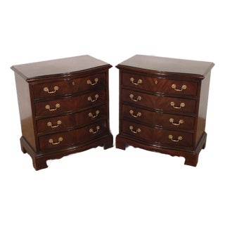 Pr Drexel Heritage 1990s Flame Mahogany Chippendale Serpentine Bedside Chests Nightstands For Sale