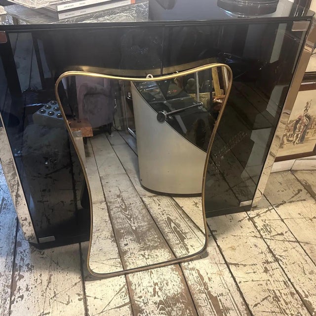 Metal 1950s Gio Ponti Style Mid-Century Modern Brass Biscuit Shaped Wall Mirror For Sale - Image 7 of 13