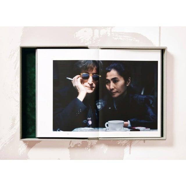 TASCHEN Kishin Shinoyama. John Lennon & Yoko Ono. Double Fantasy. Art Edition No. 126–250 ‘Untitled’ For Sale - Image 4 of 7