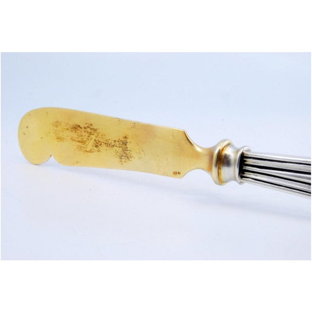 Butter Knife in Gilded Silver with Grooves Along the Handle For Sale - Image 5 of 8