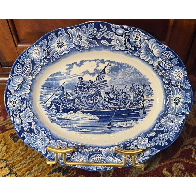 1970s Liberty Blue Washington Crossing the Delaware Platter – Americana Ironstone, England | 250th Anniversary Decor For Sale - Image 10 of 13