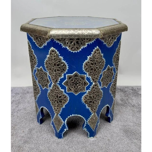 Boho Chic Moroccan Boho Chic White Brass Inlaid Side or End Table in Blue, a Pair For Sale - Image 3 of 12