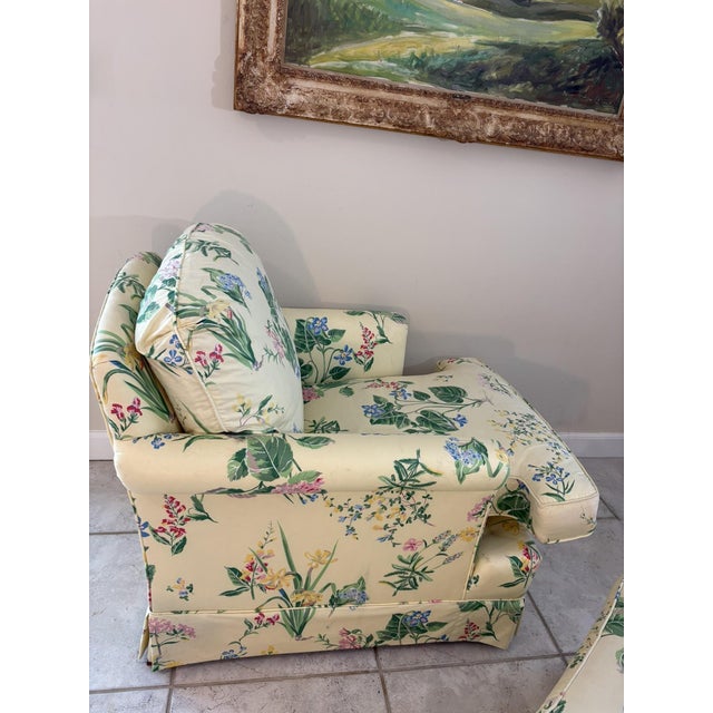 Late 20th Century Henredon Custom Yellow Floral Chintz Upholstered Armchair With Ottoman For Sale In Miami - Image 6 of 16