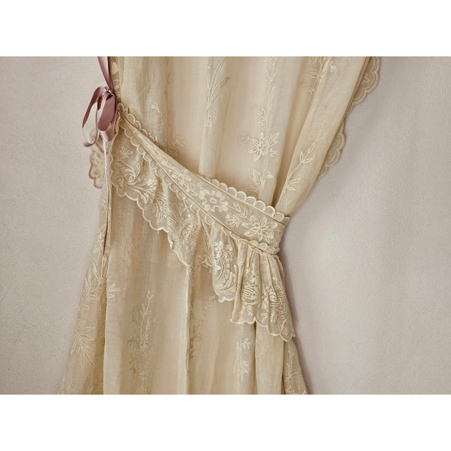 Curtain Panels and Embrasses in Cotton Voile with Cornely Embroidery, 1890s, Set of 4 For Sale - Image 3 of 18