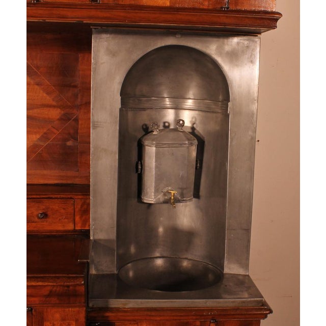 Louis XIV 6-Door Buffet in Walnut with Fountain, 17th Century For Sale - Image 4 of 17