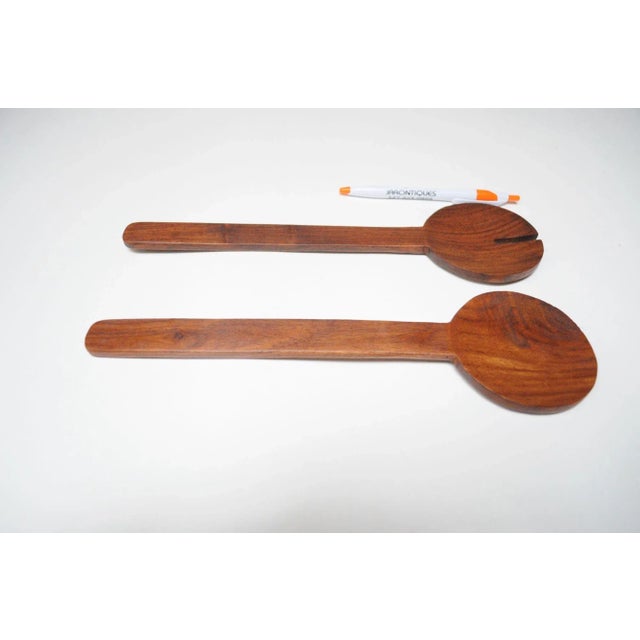 1960s Vintage Hand Carved Teak Modernist Salad Tong Set For Sale - Image 5 of 12