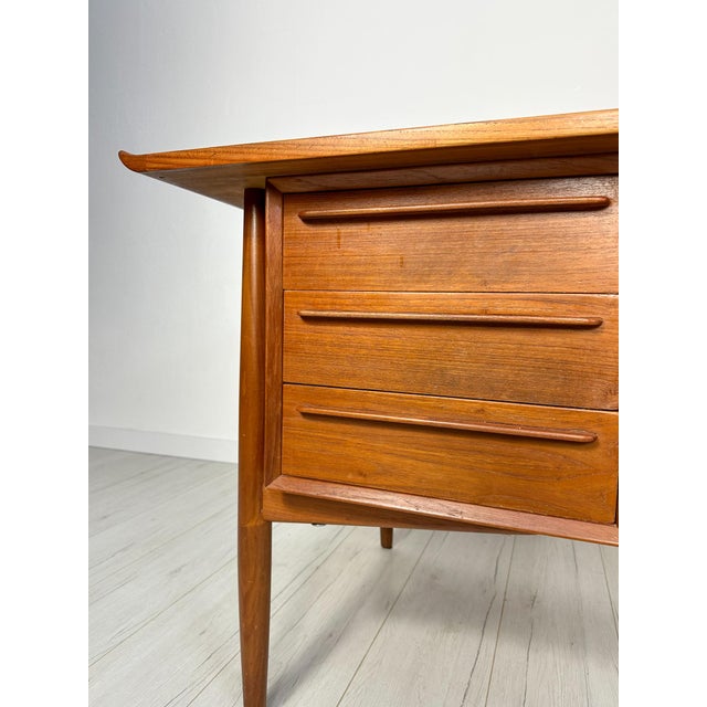 1960s Vintage Danish Mid-Century Teak Writing Desk by Arne Vodder for H.P. Hansen, 1960s For Sale - Image 5 of 15