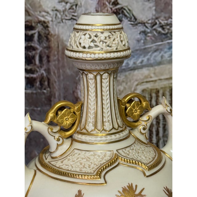 Antique Royal Worcester Porcelain Reticulated Vase With 24 Carat Gold Chrysanthemum Decoration, Aesthetic Movement C1888 #1200 (The Persian Vase) For Sale - Image 10 of 12