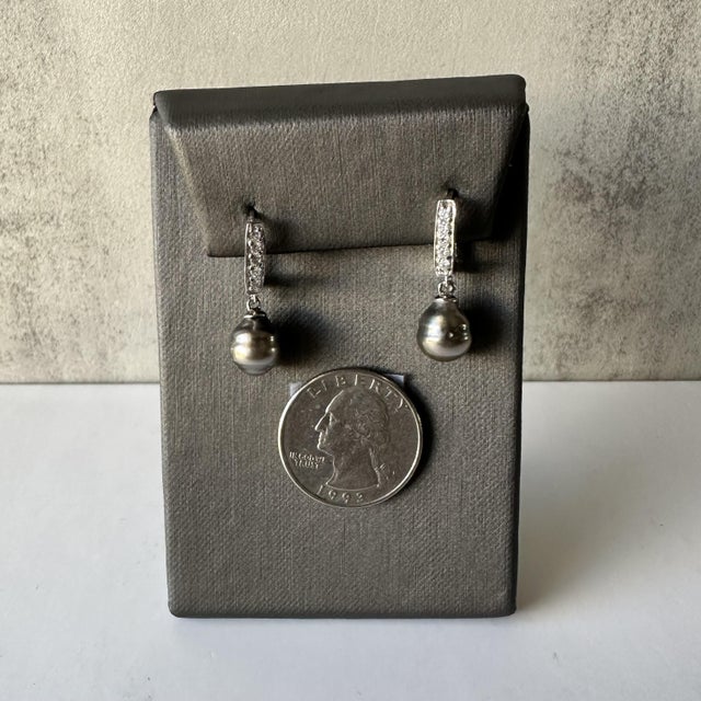 Estate Pearl and Diamond Drop Earrings in 14kt White Gold, Pre-Loved, A Pair For Sale - Image 4 of 6