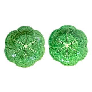Set of 2 New Green Bordallo Pinheiro Discontinued 9" Cabbage Luncheon Plates After Dodie Thayer For Sale