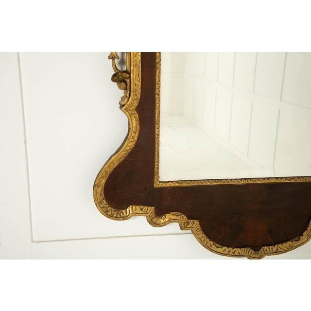 Large Antique English Walnut and Gilt Mirror, 1700s For Sale - Image 3 of 11