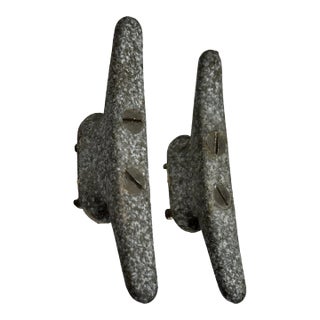 Vintage Oxidized Cast Iron Nautical Architectural Salvage Boat Dock Cleat Drawer Pull Hardware, Set of 2 For Sale