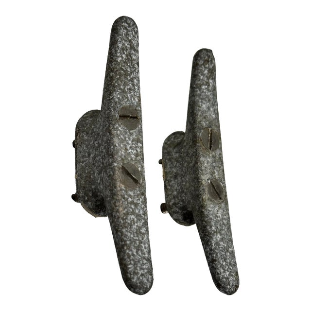 Vintage Oxidized Cast Iron Nautical Architectural Salvage Boat Dock Cleat Drawer Pull Hardware, Set of 2 For Sale