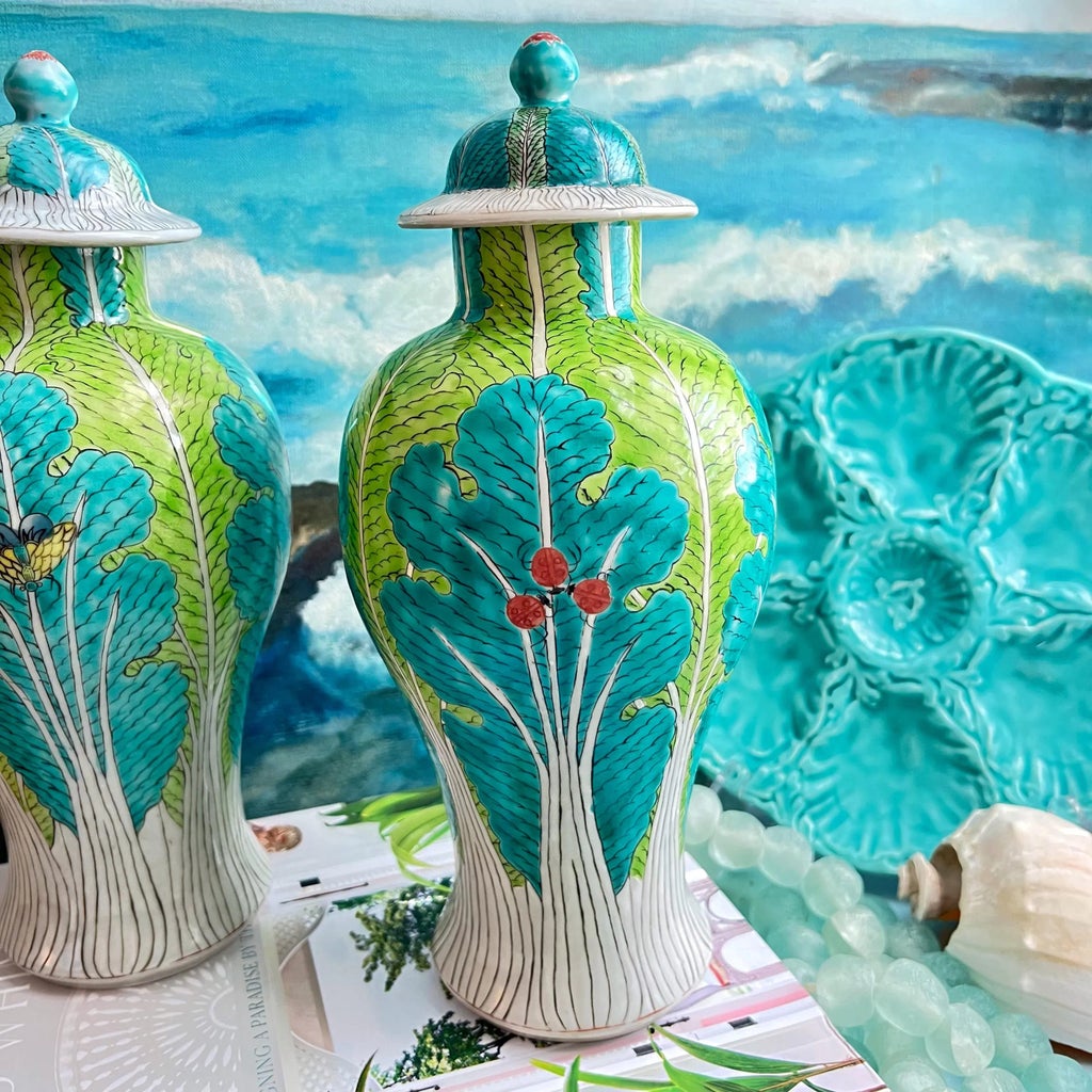 シルクスクリーン chinese bellflower 25/75 Chinoiserie Famille Verte Bok Choy Porcelain Temple Jars - a Pair