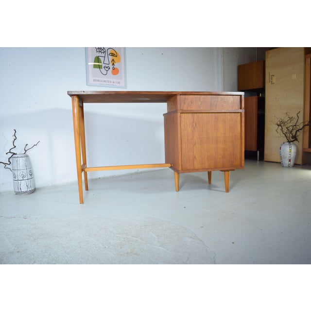 Mid-Century Modern Vintage Ladies Desk in Oak and Beech, 1960s For Sale - Image 3 of 9