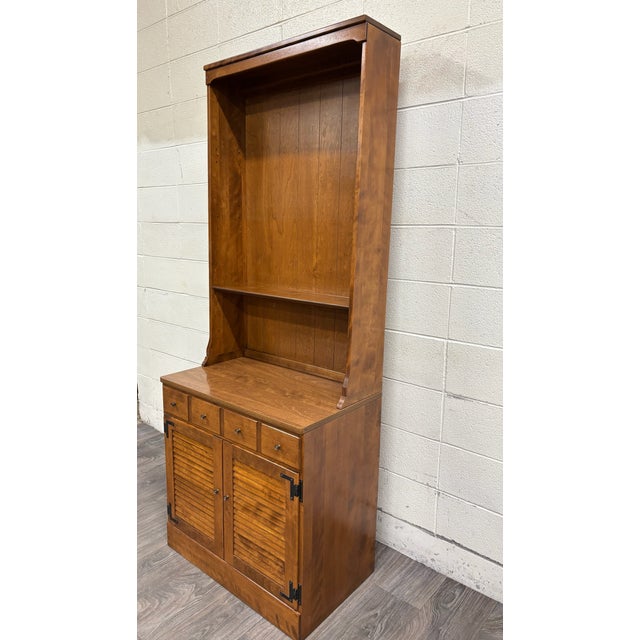 Traditional Vintage Ethan Allen Heirloom Nutmeg Maple CRP Cabinet With Hutch Bookcase For Sale - Image 3 of 14