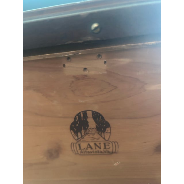 1934 Lane Cedar Hope Chest – Altavista Virginia – Original Interior Tray For Sale - Image 12 of 12