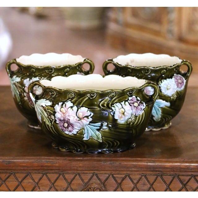 Late 19th Century French Barbotine Garniture by De Bruyn, Set of 3 For Sale In Dallas - Image 6 of 12