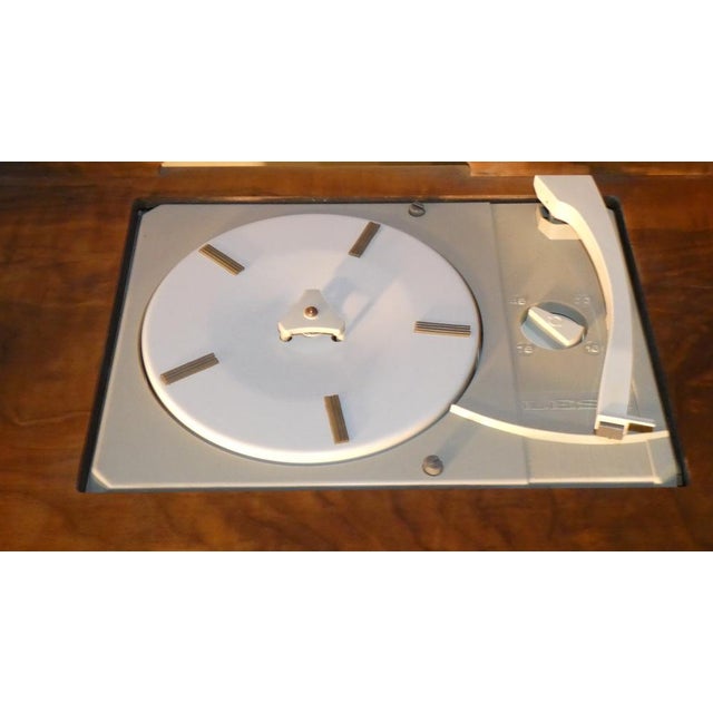 Model WR 718 Turntable Radio in Wood and Bakelite from Watt Radio, Italy, 1960s For Sale - Image 9 of 13