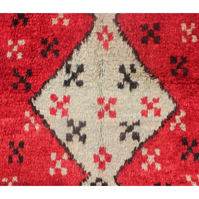 Red Vintage Turkish Tulu Rug With Bold Crimson Field and Cream Diamond Medallions For Sale - Image 8 of 13