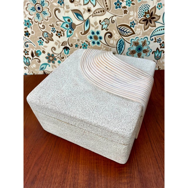Sculptural Post Modern Jewelry Box in the Betty Cobonpue Style. Circa 1980s For Sale - Image 10 of 12