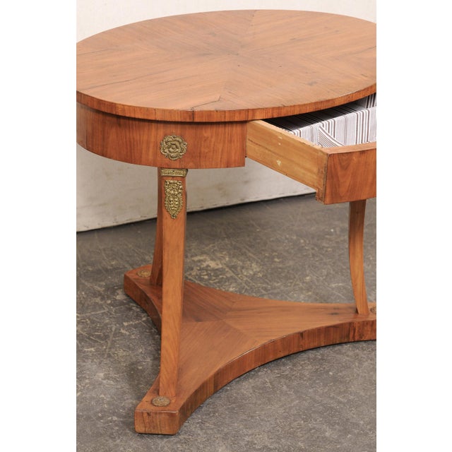Traditional Early 20th Century French Empire Oval Accent Table For Sale - Image 3 of 12