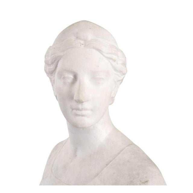 White Carrara Marble Bust of a Woman attributed to Hiram Powers, 1860s For Sale - Image 3 of 8