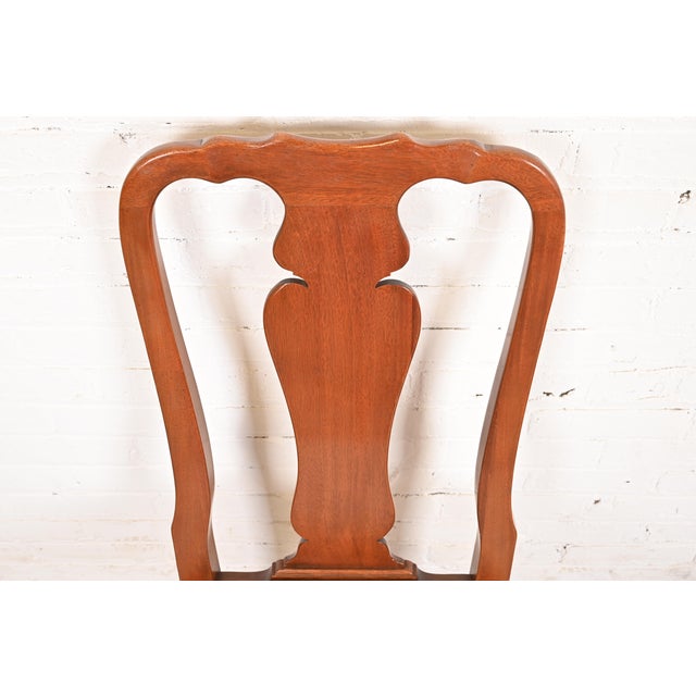 Henkel Harris Style Queen Anne Solid Mahogany Side Chairs or Dining Chairs, Pair For Sale In South Bend - Image 6 of 11