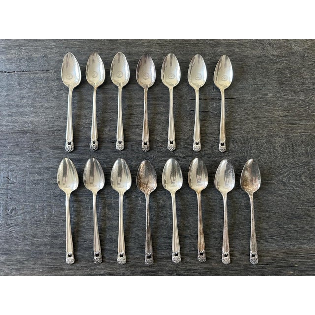 1847 Rogers Bros Eternally Yours Silverplate Flatware Set of 52 With Case For Sale In Phoenix - Image 6 of 10