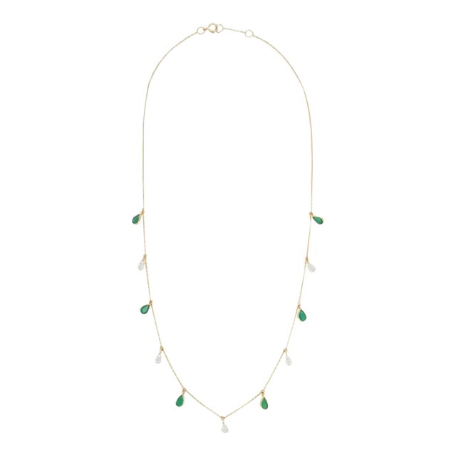1.9 Carat Pear Cut Emerald and Diamond Drop Necklace in 18k Yellow Gold For Sale