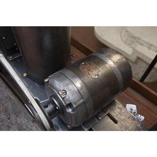 Illuminated Metal Compressor from Klaxon, London, 1950s For Sale - Image 4 of 17