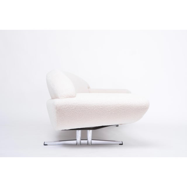 Mid-Century White Teddy Fur Capri Sofa attributed to Johannes Andersen, 1960s For Sale - Image 6 of 18