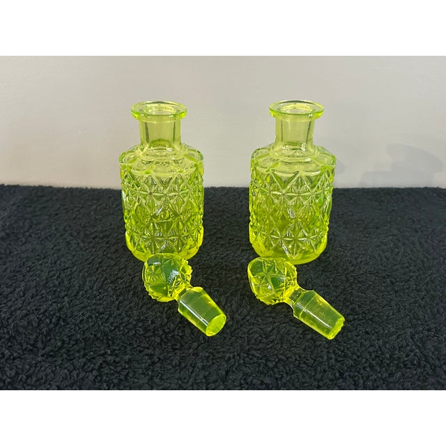 1900 - 1909 Ouraline Perfume Bottles from Baccarat, 19th Century, Set of 2 For Sale - Image 5 of 8