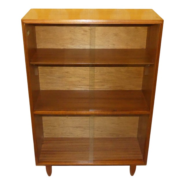 Vintage Display Cabinet in Walnut, 1960s For Sale