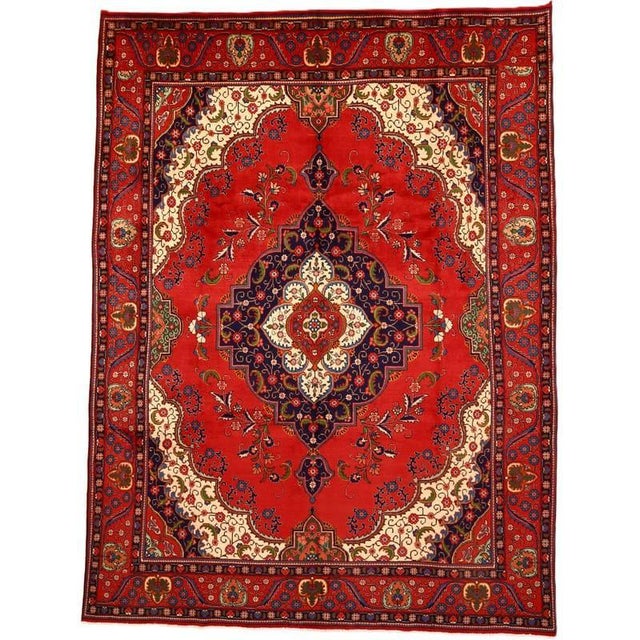 Middle Eastern Rug in Wool For Sale - Image 5 of 7
