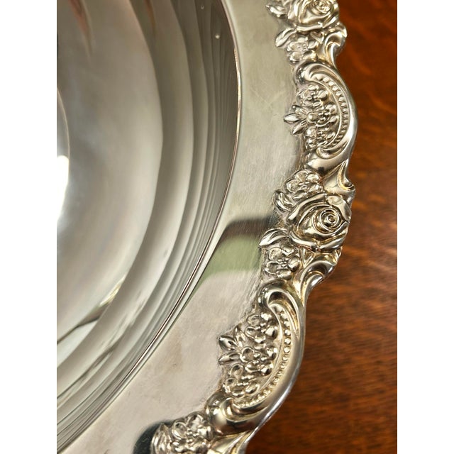 Vintage Oneida “Du Maurier” 15” Silverplate Pedestal Punch Bowl or Centerpiece Bowl For Sale In New Orleans - Image 6 of 10